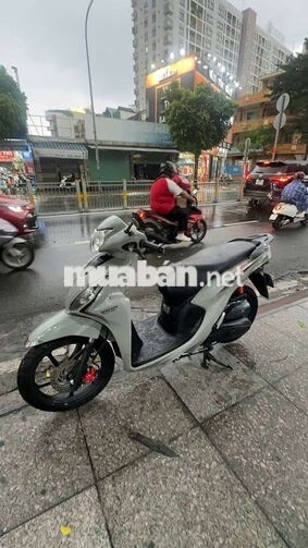 Honda Vision Cao cấp 2024 Xám