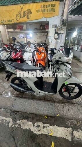 Honda Vision Cao cấp 2024 Xám