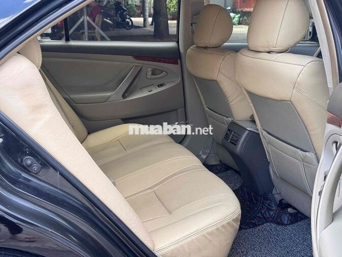 Bán Toyota Camry 2.4G đời 2010 xe đẹp không lỗi