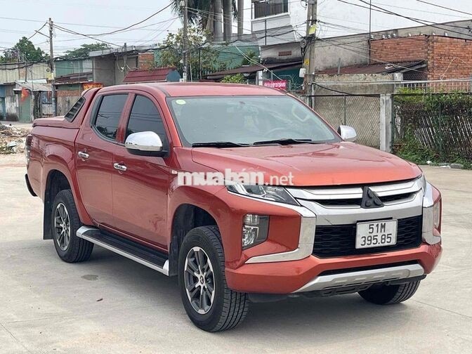 Bán Mitsubishi Triton 2020 lướt 9 vạn hỗ trợ bank