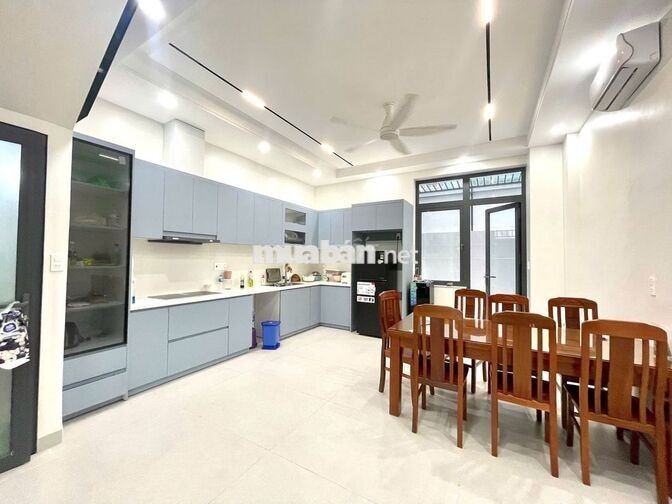CHO THUÊ NHÀ NGUYỄN CĂN 3 TẦNG 1 TUM MỚI 100%  GIÁ 30 TRIỆU/THÁNG
