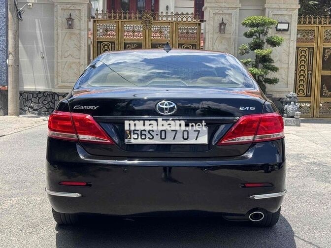 Bán Toyota Camry 2.4G đời 2010 xe đẹp không lỗi