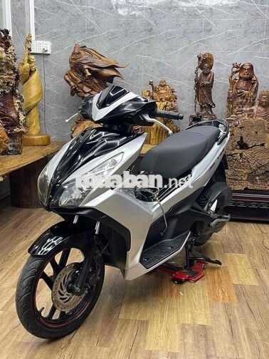 Honda Airblade chính chủ bsto xe đẹp keng, máy êm