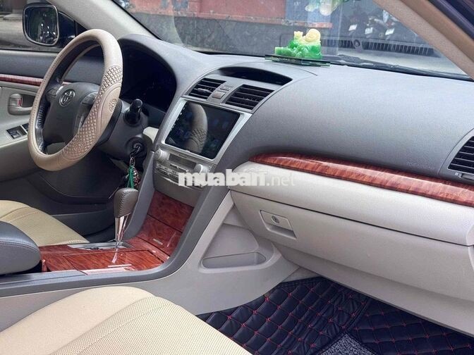 Bán Toyota Camry 2.4G đời 2010 xe đẹp không lỗi