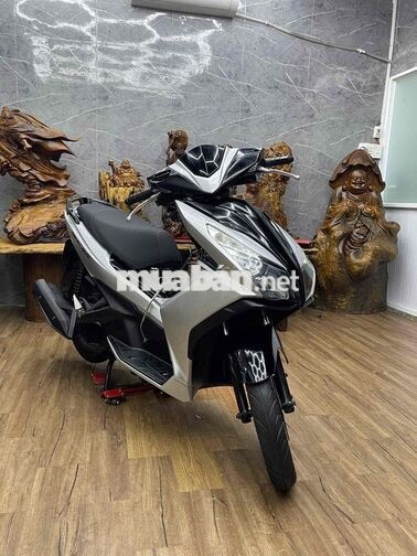 Honda Airblade chính chủ bsto xe đẹp keng, máy êm