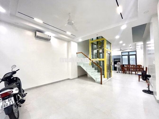 CHO THUÊ NHÀ NGUYỄN CĂN 3 TẦNG 1 TUM MỚI 100%  GIÁ 30 TRIỆU/THÁNG