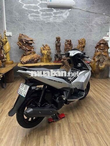 Honda Airblade chính chủ bsto xe đẹp keng, máy êm