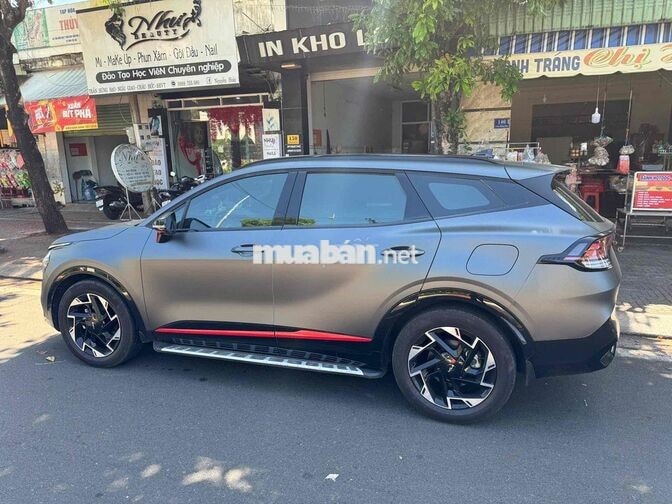 Kia Sportage SUV 5 chỗ màu Xám