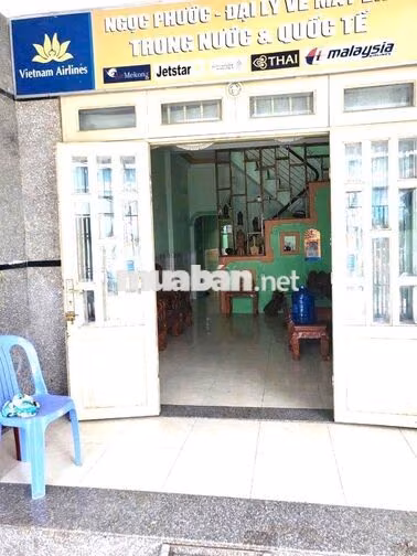 Nhà đẹp 1 trệt 1 lầu đường Lê Thị Hà Tân Xuân 4x10=40m2 SHR Giá 1 tỷ 5