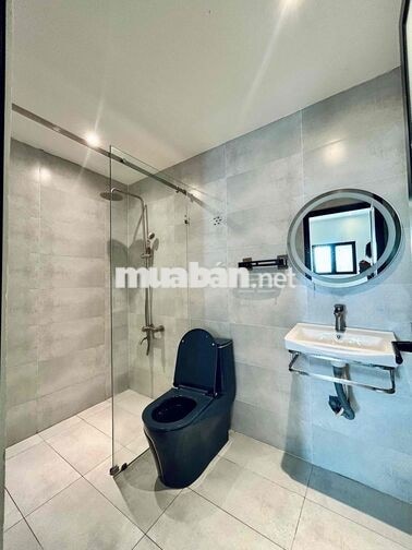 2 Phòng Ngủ, 2 Ban Công Thoáng, Rộng 60m2, Gần Phố Phan Xích Long
