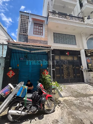 2Tầng 2PN HXH HƯƠNG LỘ 2 ngay 4xã giáp Quận Tân Phú 