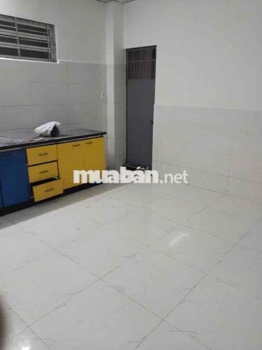 NGAY CHƯƠNG DƯƠNG - HOÀNG DIỆU 2 NHÀ HẺM XE HƠI 2PN 2WC Ở + VPCTY