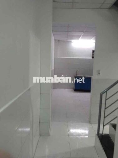 NGAY CHƯƠNG DƯƠNG - HOÀNG DIỆU 2 NHÀ HẺM XE HƠI 2PN 2WC Ở + VPCTY