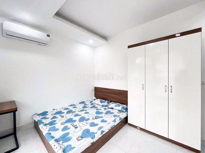 2 NGỦ 1 KHÁCH BAN CÔNG SIÊU LỚN Ô TÔ ĐỖ CỬA NGAY CÔNG VIÊN HOÀ BÌNH