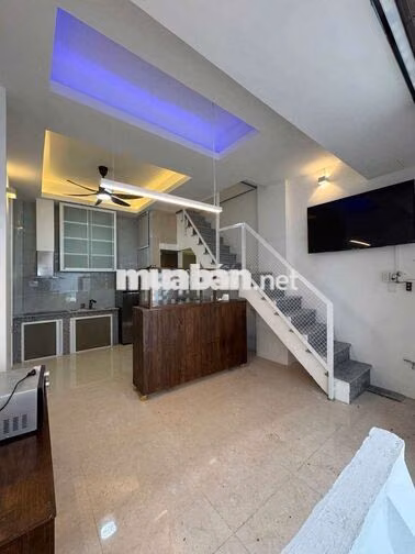 Cho thuê nhà nguyên căn hẻm đường oto khu phố tây
