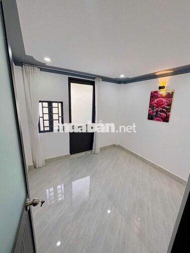 Nhà TL15 gần chung cư Thạnh Lộc và ngã tư vườn lài