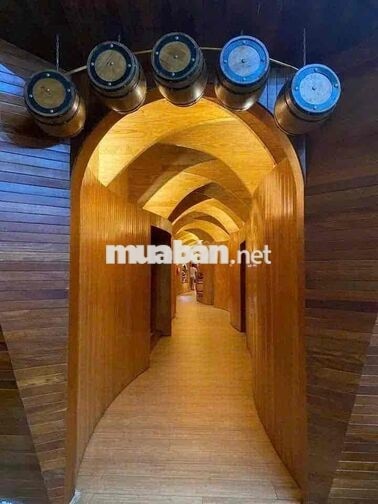 Bán nhà hàng hầm rượu tại Đồng Xoài, BP