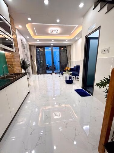 CHỦ GẤP GIẢM CÒN 3,65 TỶ – CHỐT NHANH!
🏡 NHÀ HẺM XE HƠI 