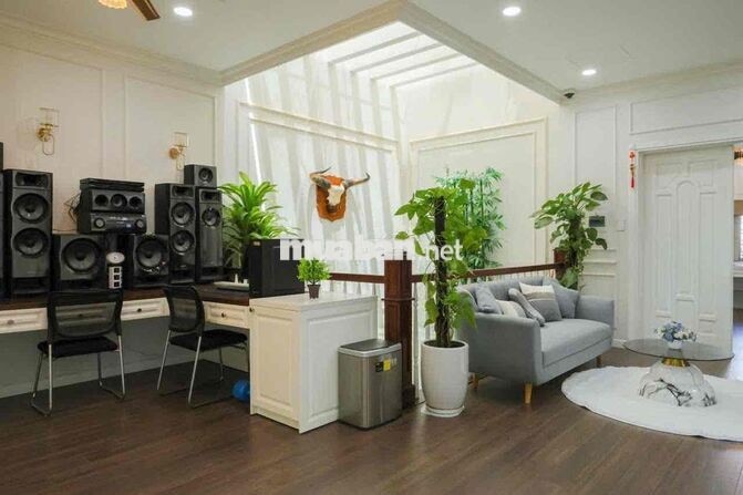 Đi mỹ bán gấp nhà Biệt thự 200m2 Hoà Xuân