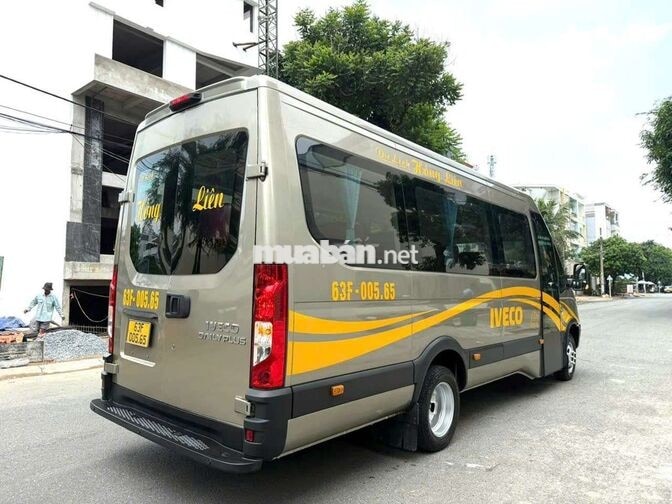 IVECO DAILY PLUS 2022 19 CHỖ 159000KM BH 1 NĂM