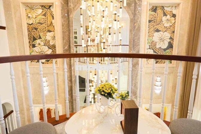 Đi mỹ bán gấp nhà Biệt thự 200m2 Hoà Xuân