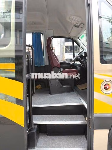 IVECO DAILY PLUS 2022 19 CHỖ 159000KM BH 1 NĂM