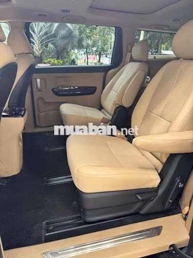 Kia Grand Sedona Premium Đen 50000 km