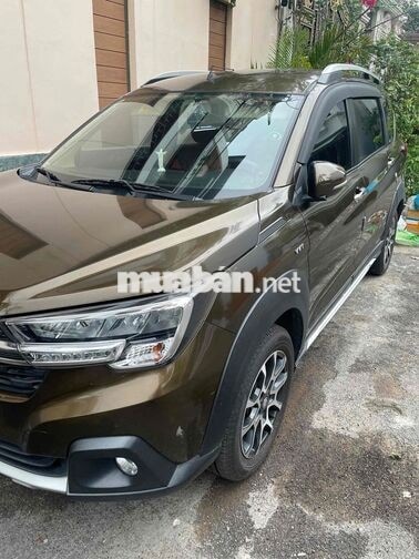 Suzuki XL7 Nâu 7 chỗ máy xăng 64.007 km