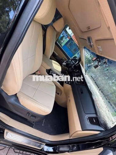 Kia Grand Sedona Premium Đen 50000 km