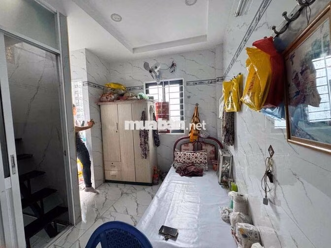 BÁN NHÀ  NHỎ XINH 2PN 3WC HẺM 3,5- 3TẦNG GẦN MẶT TIỀN