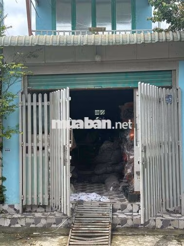 bán nhà 4m x20m 1 trệt 1 lầu đường trước nhà 7m