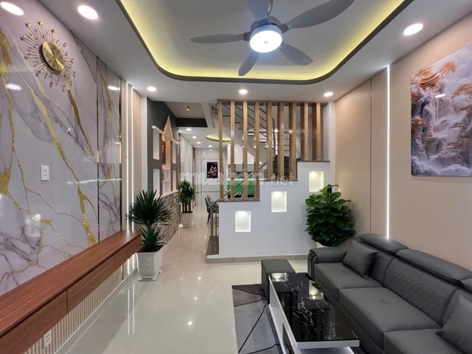NHÀ HẺM XE HƠI ĐƯỜNG ÂU DƯƠNG LÂN - Quận 8 DT 4m x12m - GIÁ : 7.5 Tỷ