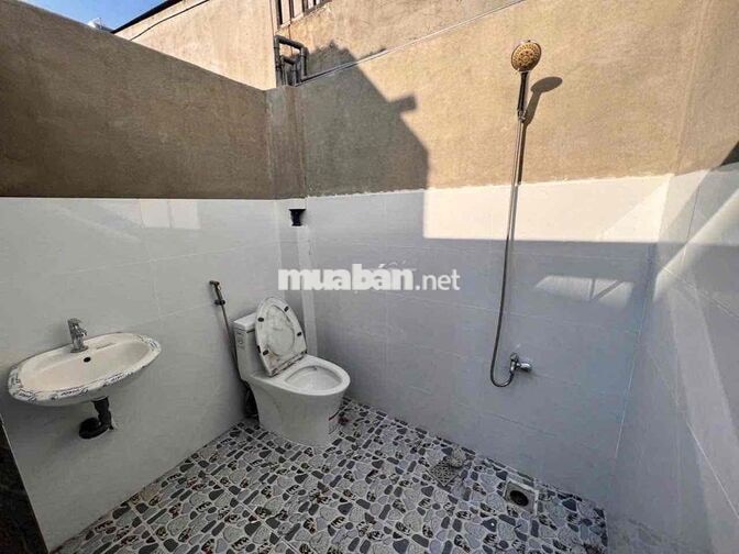 cho Thuê kho mt tl 31 q12 dt 5*30 giá 9tr