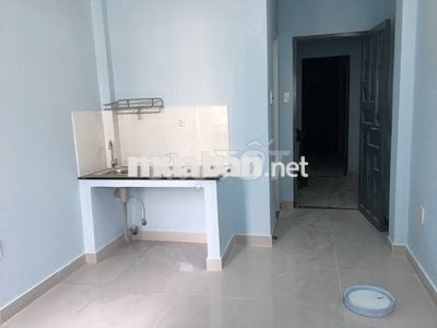 Phòng mới đẹp như hình ngay chợ Bà chiểu có máy lạnh, máy nước nóng 