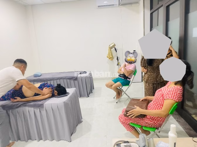 Tôi chính chủ bán kiot vừa ở vừa kd, mặt tiền 6m hướng đường âu cơ.