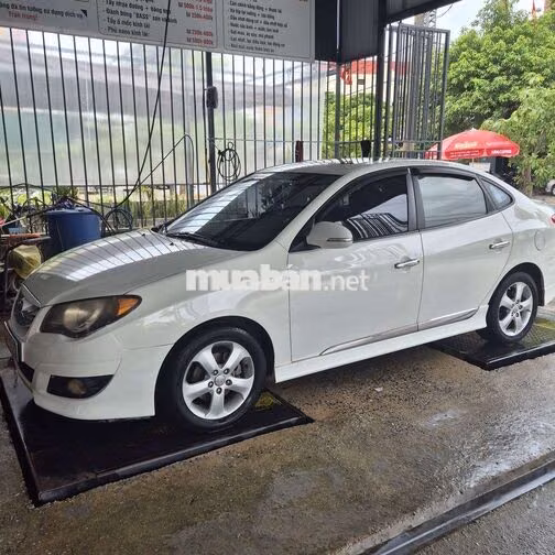 Hyundai Avante AT 2011 Trắng