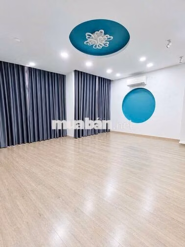 NHÀ ĐẸP GẦN NHÀ THỜ CHÍ HÒA - 6X22M, 525E Huỳnh Văn Bánh, P.13, PN