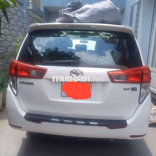 Toyota Innova 2022 Số sàn Trắng