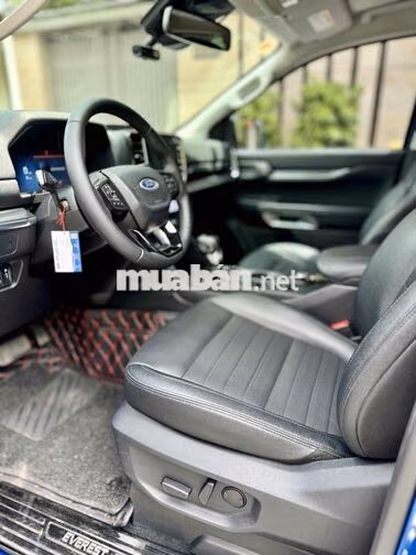 Ford Everest Sport 2023 Xanh 40.000km