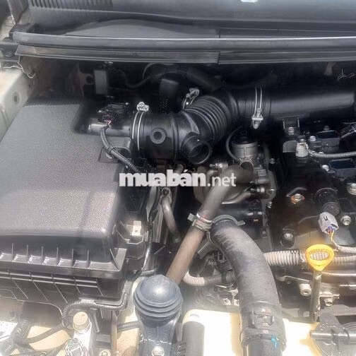 Toyota Innova 2022 Số sàn Trắng