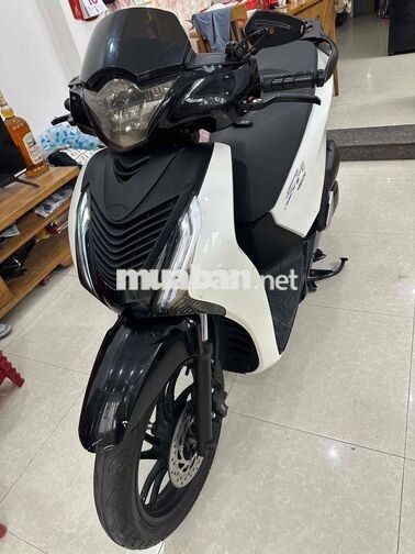 SH 150,1 người dùng lướt chăm kĩ,ít đi chỉ 1v2km