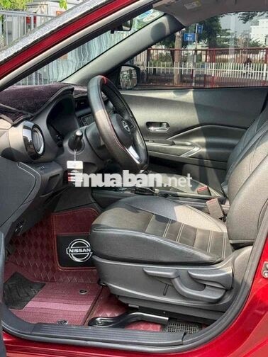 Nissan Kicks V,2023, Thái Lan, màu đỏ, Odo 20,000