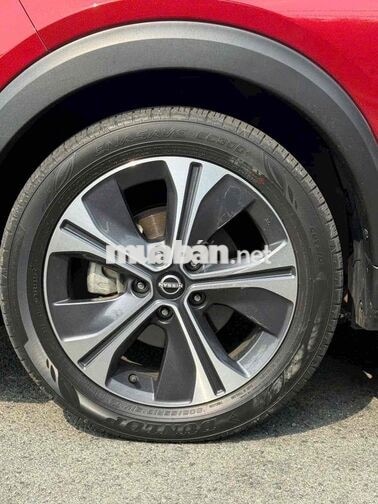 Nissan Kicks V,2023, Thái Lan, màu đỏ, Odo 20,000