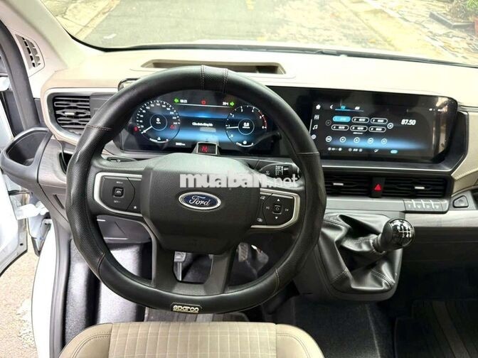 TRANSIT PREMIUM SX 2025 TẢI 945KG/3N 4000KM