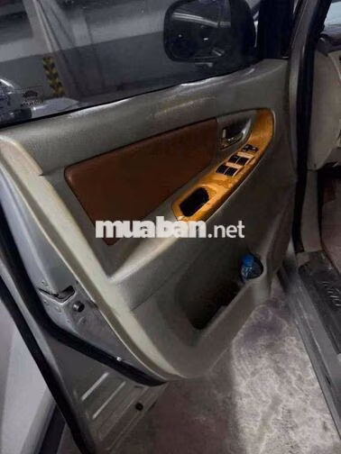 Toyota Innova 2009 Bạc 8 chỗ