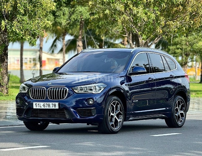 Bán BMW X1 sản xuất 2018 , model 2019, màu xanh nội thất đen