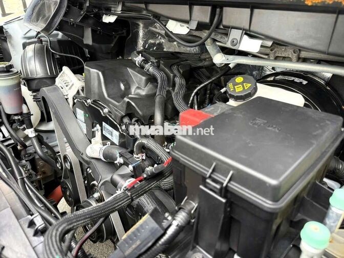 TRANSIT PREMIUM SX 2025 TẢI 945KG/3N 4000KM