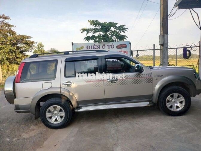 Ford Everest 2008 Số sàn 7 chỗ máy dầu