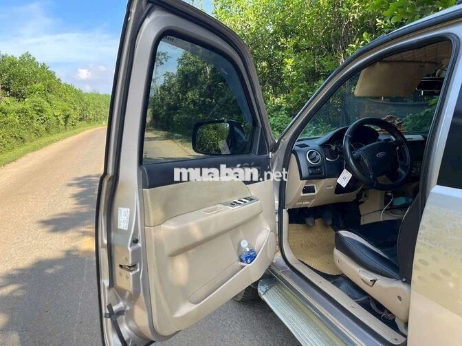 Ford Everest 2008 Số sàn 7 chỗ máy dầu