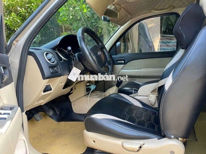 Ford Everest 2008 Số sàn 7 chỗ máy dầu